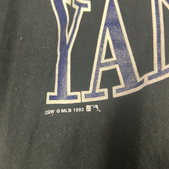 Vintage 90s MLB New York Yankees Tee - MLB, Black with White and Blue Print - XL - Picture 4 of 9